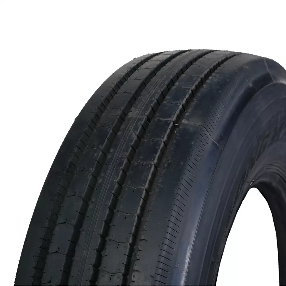 Грузовая шина 295/80 R22,5 Long March LM-216 18PR в Белоярский