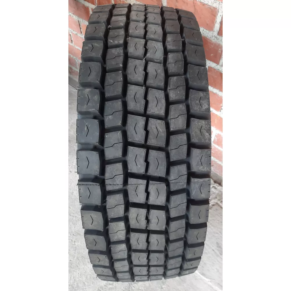 Грузовая шина 305/70 R19,5 Long March LM-329 18PR в Белоярский